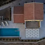 Luxury Artemis Pool, Jacuzzi, Peace & Perfect Sunsets In Kefalonia 斯沃伦塔