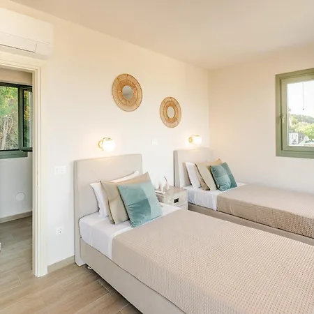Luxury Artemis Pool, Jacuzzi, Peace & Perfect Sunsets In Kefalonia Villa