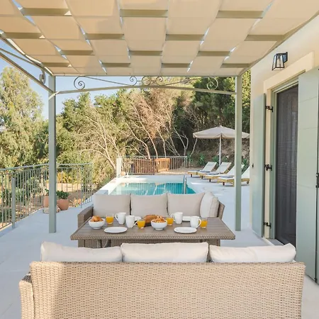 Luxury Artemis Pool, Jacuzzi, Peace & Perfect Sunsets In Kefalonia Villa