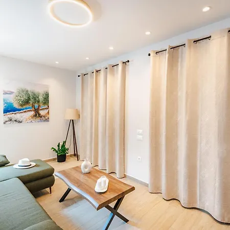 Luxury Artemis Pool, Jacuzzi, Peace & Perfect Sunsets In Kefalonia Villa