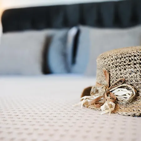 Luxury Artemis Pool, Jacuzzi, Peace & Perfect Sunsets In Kefalonia Villa Svoronata