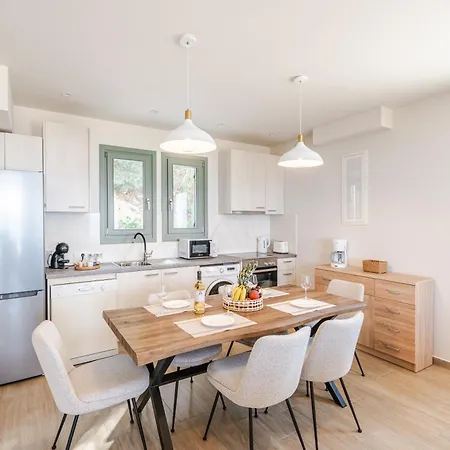 Luxury Artemis Pool, Jacuzzi, Peace & Perfect Sunsets In Kefalonia *