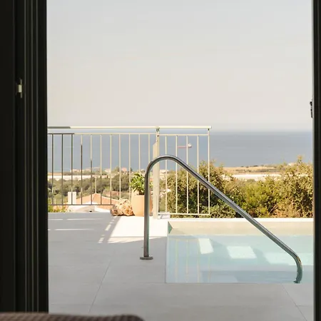 Luxury Artemis Pool, Jacuzzi, Peace & Perfect Sunsets In Kefalonia Villa